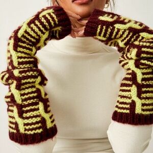 Free People Mariella Cable Knit Arm Warmers.